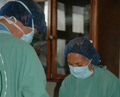 Drs. Colin and Tracy doing C-section